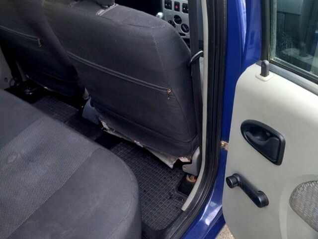 Дачия Логан, объемом двигателя 1.4 л и пробегом 162 тыс. км за 3200 $, фото 6 на Automoto.ua