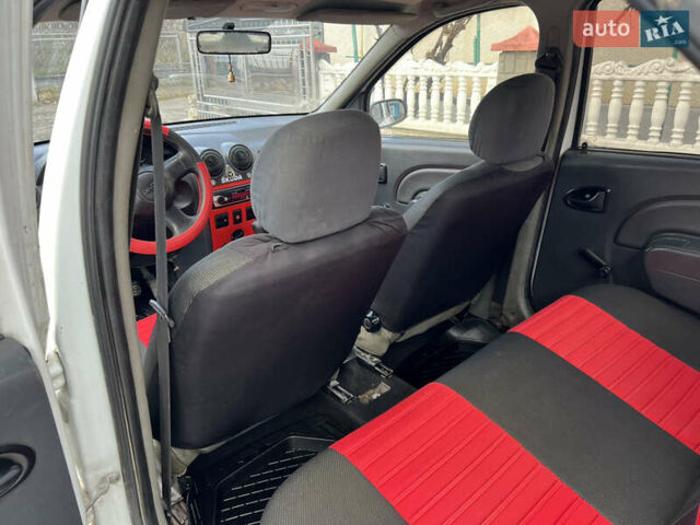 Дачія Logan 2007 у Тернополі на Automoto.ua Дачія Logan, об'ємом двигуна 0 л та пробігом 240 тис. км за 1999 $, фото 17 на Automoto.ua