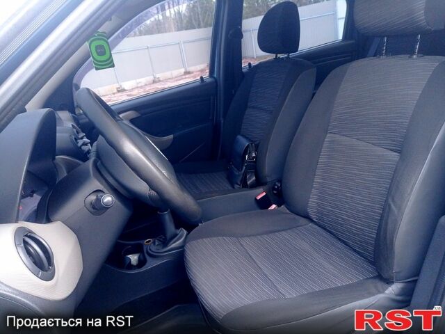 Дачия Логан, объемом двигателя 1.4 л и пробегом 240 тыс. км за 3499 $, фото 8 на Automoto.ua
