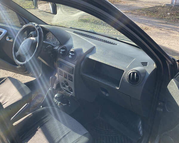 Дачия Логан, объемом двигателя 1.4 л и пробегом 222 тыс. км за 3400 $, фото 6 на Automoto.ua