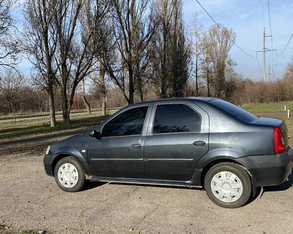 Дачия Логан, объемом двигателя 1.4 л и пробегом 222 тыс. км за 3400 $, фото 2 на Automoto.ua