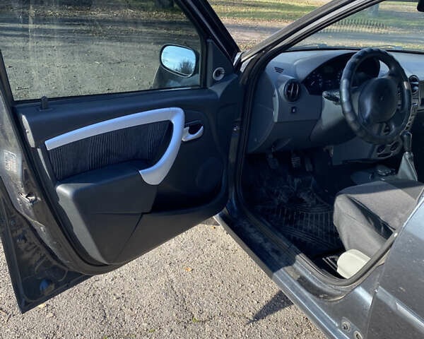 Дачия Логан, объемом двигателя 1.4 л и пробегом 222 тыс. км за 3400 $, фото 4 на Automoto.ua