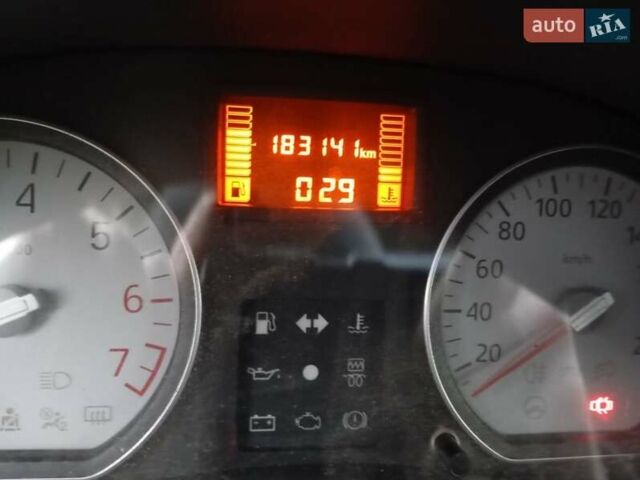 Дачія Logan, об'ємом двигуна 0 л та пробігом 181 тис. км за 929 $, фото 7 на Automoto.ua