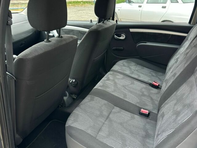 Дачія Logan, об'ємом двигуна 1.6 л та пробігом 109 тис. км за 6199 $, фото 6 на Automoto.ua