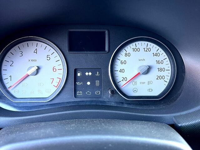 Дачія Logan, об'ємом двигуна 1.6 л та пробігом 187 тис. км за 5300 $, фото 7 на Automoto.ua