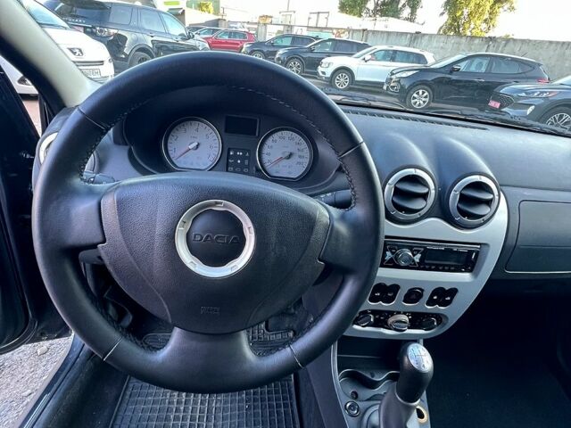 Дачія Logan, об'ємом двигуна 1.6 л та пробігом 187 тис. км за 5300 $, фото 5 на Automoto.ua