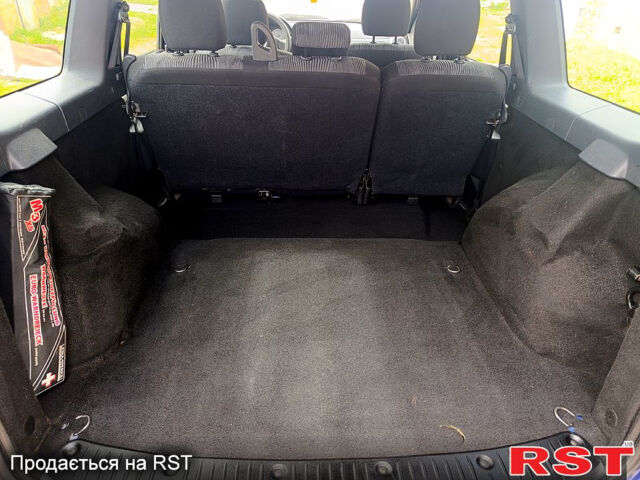 Дачія Logan, об'ємом двигуна 1.6 л та пробігом 184 тис. км за 5599 $, фото 6 на Automoto.ua