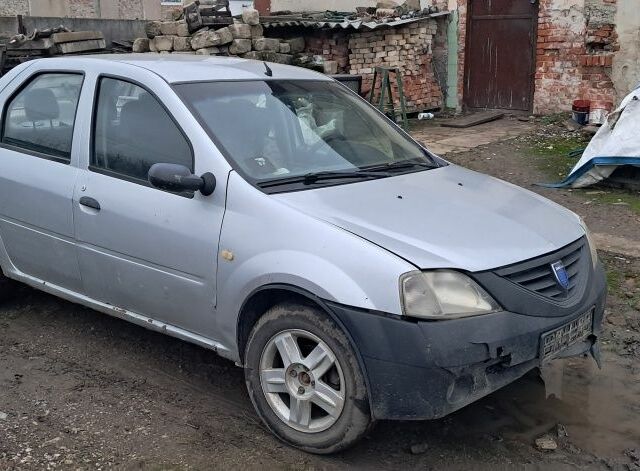 Серый Дачия Логан, объемом двигателя 1.4 л и пробегом 230 тыс. км за 850 $, фото 5 на Automoto.ua