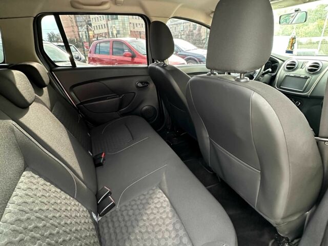 Сірий Дачія Logan, об'ємом двигуна 0.9 л та пробігом 157 тис. км за 5500 $, фото 4 на Automoto.ua