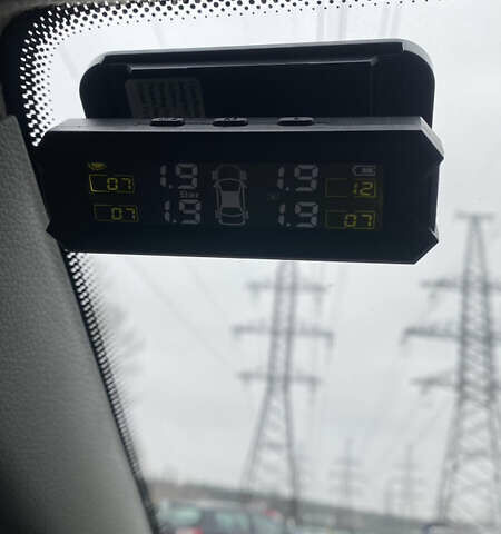 Серый Дачия Логан, объемом двигателя 1.6 л и пробегом 105 тыс. км за 5100 $, фото 32 на Automoto.ua