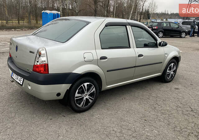 Серый Дачия Логан, объемом двигателя 1.6 л и пробегом 105 тыс. км за 5100 $, фото 2 на Automoto.ua