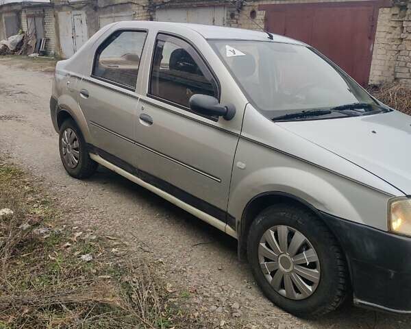 Сірий Дачія Logan, об'ємом двигуна 1.39 л та пробігом 173 тис. км за 2100 $, фото 2 на Automoto.ua