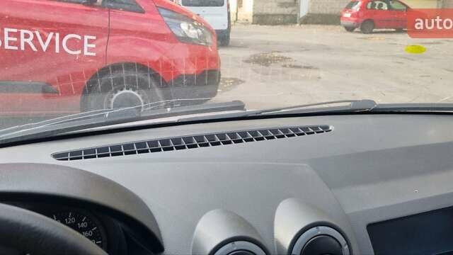 Серый Дачия Логан, объемом двигателя 1.4 л и пробегом 160 тыс. км за 3300 $, фото 1 на Automoto.ua