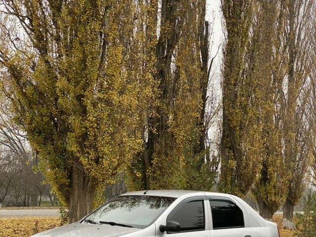 Серый Дачия Логан, объемом двигателя 1.4 л и пробегом 2 тыс. км за 4200 $, фото 5 на Automoto.ua