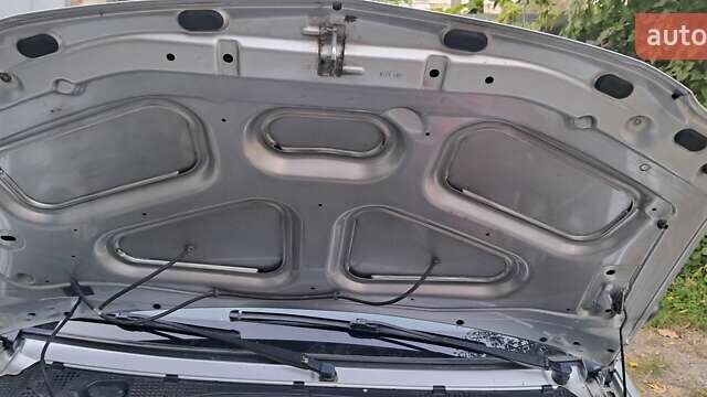 Серый Дачия Логан, объемом двигателя 1.4 л и пробегом 78 тыс. км за 4200 $, фото 6 на Automoto.ua