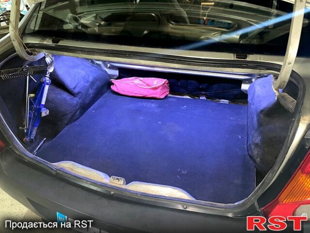 Сірий Дачія Logan, об'ємом двигуна 1.4 л та пробігом 217 тис. км за 2600 $, фото 8 на Automoto.ua