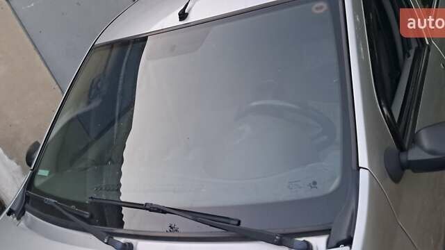 Серый Дачия Логан, объемом двигателя 1.4 л и пробегом 78 тыс. км за 4200 $, фото 9 на Automoto.ua