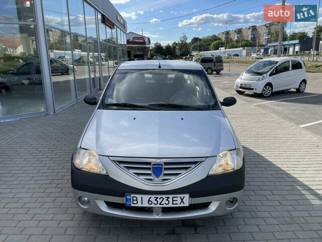 Серый Дачия Логан, объемом двигателя 1.4 л и пробегом 294 тыс. км за 3350 $, фото 1 на Automoto.ua