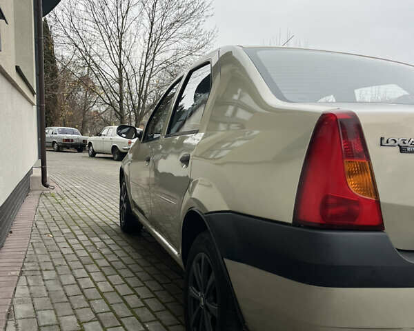 Серый Дачия Логан, объемом двигателя 1.4 л и пробегом 336 тыс. км за 2600 $, фото 11 на Automoto.ua