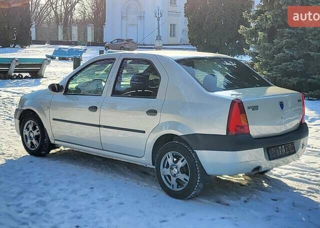 Сірий Дачія Logan, об'ємом двигуна 0 л та пробігом 123 тис. км за 3800 $, фото 3 на Automoto.ua
