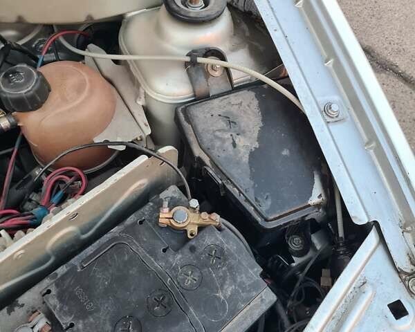 Серый Дачия Логан, объемом двигателя 1.39 л и пробегом 300 тыс. км за 1500 $, фото 7 на Automoto.ua