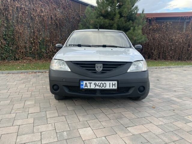 Серый Дачия Логан, объемом двигателя 1.4 л и пробегом 180 тыс. км за 2750 $, фото 1 на Automoto.ua