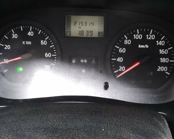 Серый Дачия Логан, объемом двигателя 1.4 л и пробегом 215 тыс. км за 2999 $, фото 5 на Automoto.ua