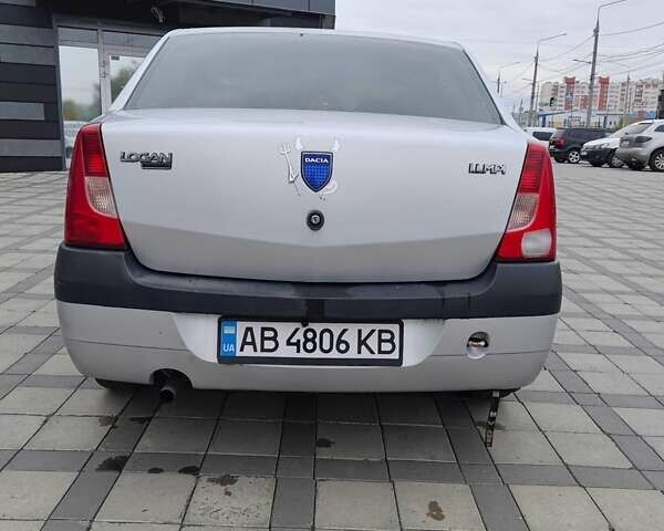 Серый Дачия Логан, объемом двигателя 1.4 л и пробегом 282 тыс. км за 1800 $, фото 2 на Automoto.ua