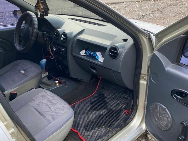 Серый Дачия Логан, объемом двигателя 1.6 л и пробегом 342 тыс. км за 1650 $, фото 2 на Automoto.ua