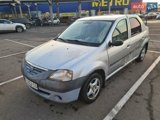 Серый Дачия Логан, объемом двигателя 1.39 л и пробегом 300 тыс. км за 1500 $, фото 2 на Automoto.ua