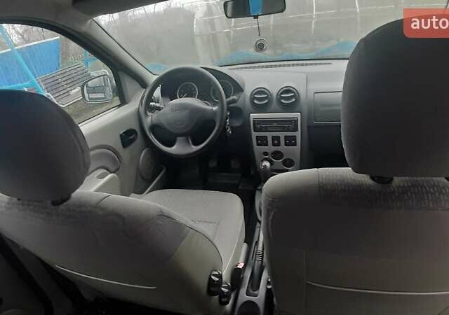 Сірий Дачія Logan, об'ємом двигуна 1.6 л та пробігом 148 тис. км за 5500 $, фото 12 на Automoto.ua