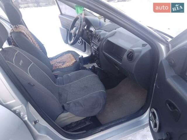 Серый Дачия Логан, объемом двигателя 1.4 л и пробегом 215 тыс. км за 2999 $, фото 9 на Automoto.ua