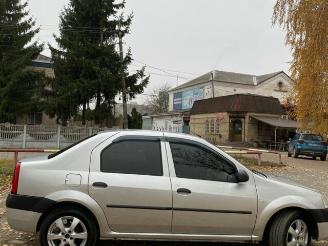 Серый Дачия Логан, объемом двигателя 1.4 л и пробегом 2 тыс. км за 4200 $, фото 3 на Automoto.ua