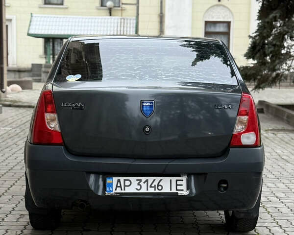 Серый Дачия Логан, объемом двигателя 1.39 л и пробегом 280 тыс. км за 2550 $, фото 4 на Automoto.ua