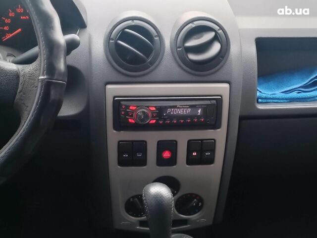 Серый Дачия Логан, объемом двигателя 1.6 л и пробегом 360 тыс. км за 3190 $, фото 15 на Automoto.ua