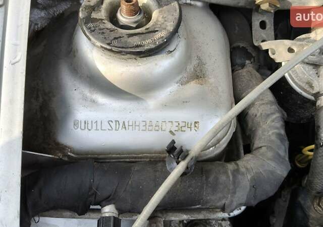 Сірий Дачія Logan, об'ємом двигуна 1.6 л та пробігом 300 тис. км за 2700 $, фото 20 на Automoto.ua