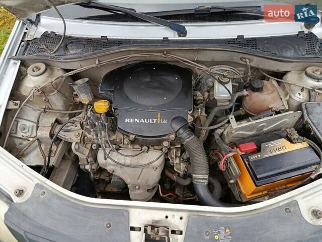 Сірий Дачія Logan, об'ємом двигуна 1.39 л та пробігом 177 тис. км за 3300 $, фото 5 на Automoto.ua