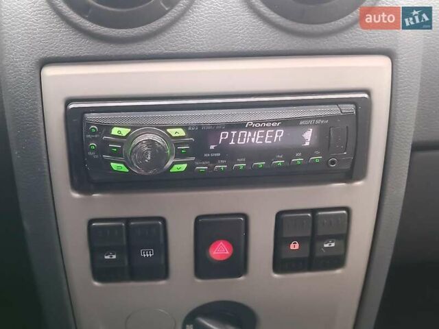 Серый Дачия Логан, объемом двигателя 1.6 л и пробегом 360 тыс. км за 3190 $, фото 21 на Automoto.ua