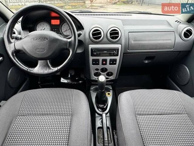 Сірий Дачія Logan, об'ємом двигуна 1.6 л та пробігом 176 тис. км за 4700 $, фото 27 на Automoto.ua