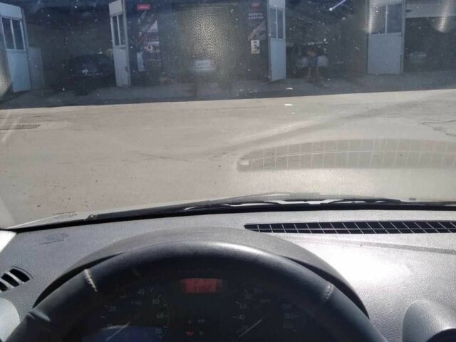 Серый Дачия Логан, объемом двигателя 1.4 л и пробегом 276 тыс. км за 2850 $, фото 18 на Automoto.ua