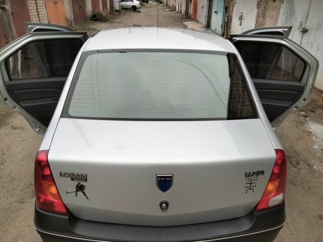 Серый Дачия Логан, объемом двигателя 1.4 л и пробегом 151 тыс. км за 4300 $, фото 1 на Automoto.ua