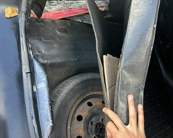 Сірий Дачія Logan, об'ємом двигуна 1.39 л та пробігом 224 тис. км за 3200 $, фото 9 на Automoto.ua