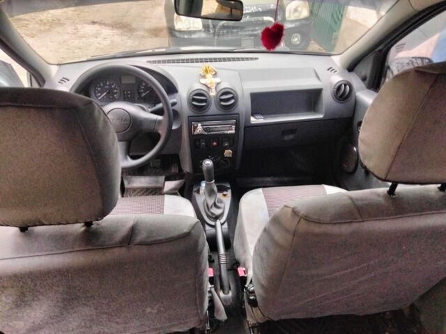 Серый Дачия Логан, объемом двигателя 1.4 л и пробегом 151 тыс. км за 4300 $, фото 18 на Automoto.ua