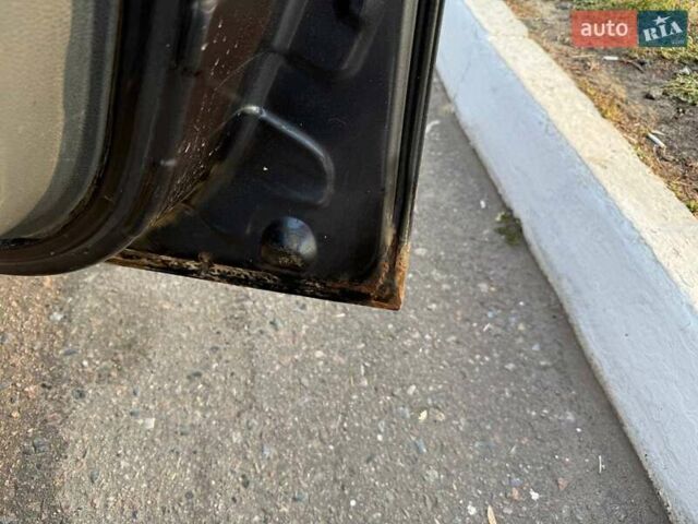 Серый Дачия Логан, объемом двигателя 1.39 л и пробегом 259 тыс. км за 2800 $, фото 9 на Automoto.ua