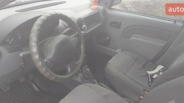 Сірий Дачія Logan, об'ємом двигуна 1.6 л та пробігом 160 тис. км за 3700 $, фото 14 на Automoto.ua