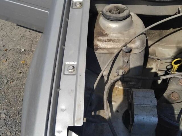 Серый Дачия Логан, объемом двигателя 1.4 л и пробегом 276 тыс. км за 2850 $, фото 16 на Automoto.ua