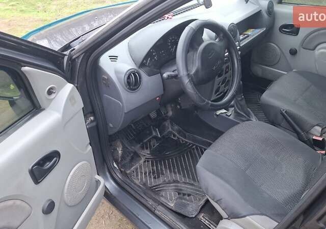 Серый Дачия Логан, объемом двигателя 1.6 л и пробегом 228 тыс. км за 4300 $, фото 4 на Automoto.ua