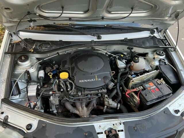 Серый Дачия Логан, объемом двигателя 1.4 л и пробегом 333 тыс. км за 1700 $, фото 7 на Automoto.ua