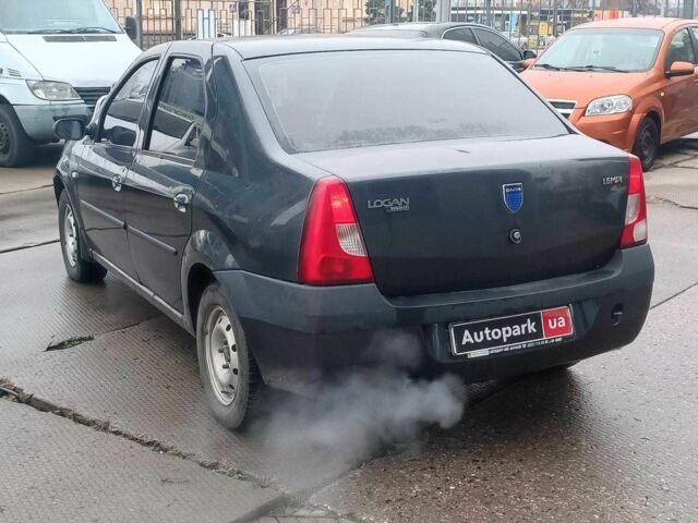 Сірий Дачія Logan, об'ємом двигуна 1.6 л та пробігом 360 тис. км за 3190 $, фото 8 на Automoto.ua