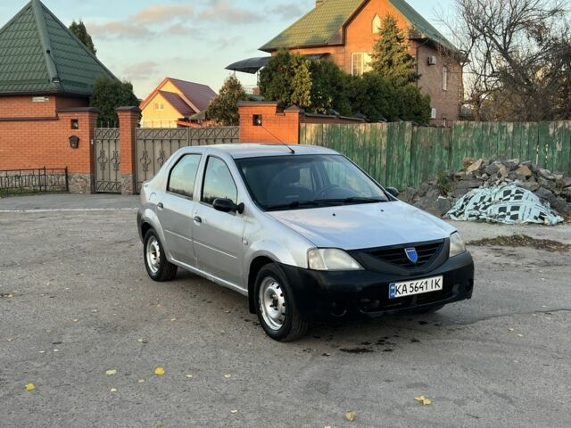 Серый Дачия Логан, объемом двигателя 1.4 л и пробегом 333 тыс. км за 1700 $, фото 1 на Automoto.ua